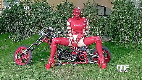 Latex And Mystery - Latex Lucy